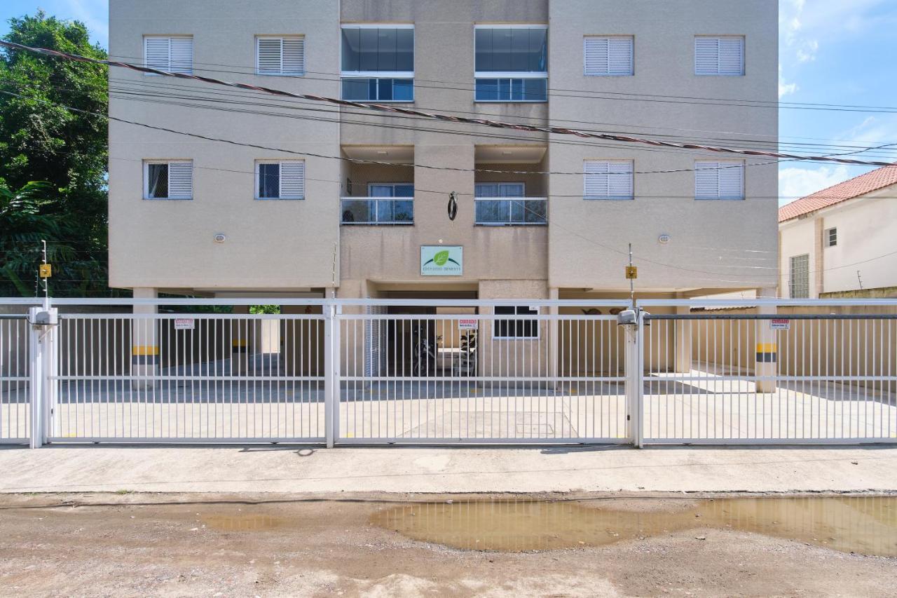 2 Quartos Com Ar, Piscina, Sacada Gourmet A 1 Km Da Grande Ubatuba